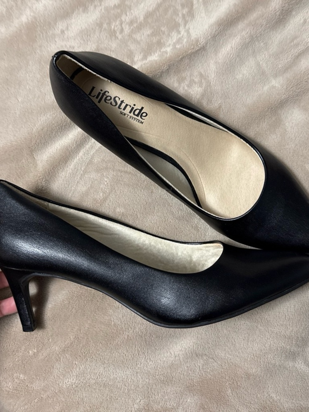 Life Stride Black Classic Mid Heel Pumps